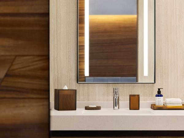 Hilton Cancun, an All-Inclusive Resort : photo 4 de la chambre suite lit king-size deluxe - côté océan