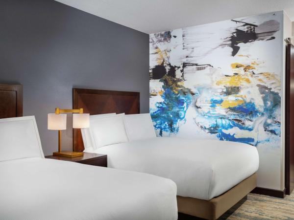 Hilton Americas - Houston : photo 3 de la chambre chambre double avec 2 lits doubles - non-fumeurs