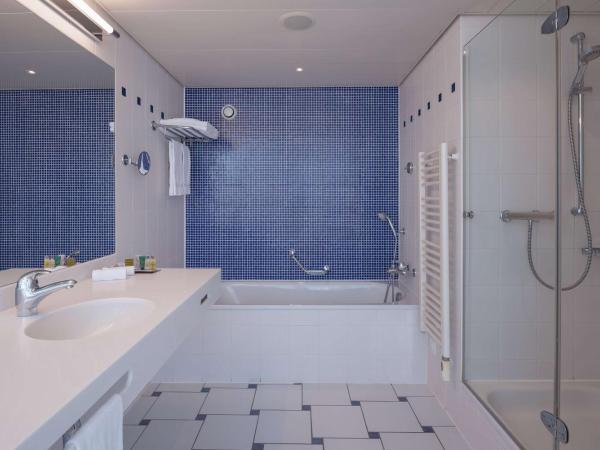 Hilton Geneva Hotel and Conference Centre : photo 4 de la chambre suite junior