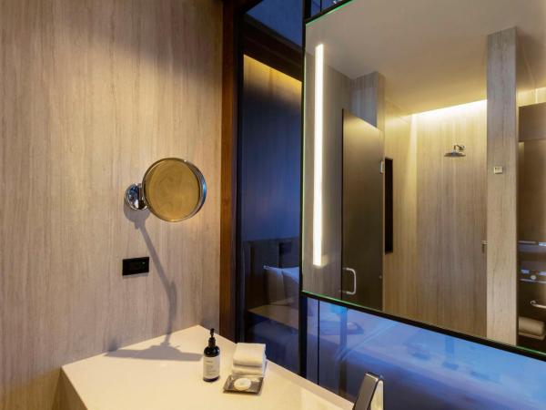 Hilton Monterrey Valle : photo 4 de la chambre chambre lit king-size deluxe