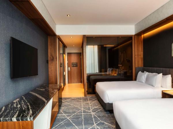 Hilton Monterrey Valle : photo 4 de la chambre chambre deluxe avec 2 lits queen-size