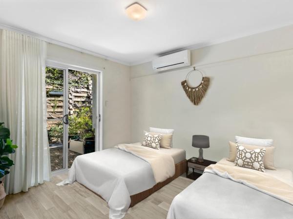 The Oasis Apartments and Treetop Houses : photo 10 de la chambre appartement - vue sur jardin