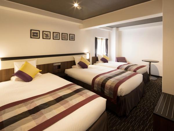 HOTEL MYSTAYS Shinsaibashi : photo 1 de la chambre chambre triple supérieure - non-fumeurs