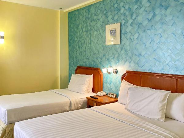Hotel Sandakan : photo 1 de la chambre suite lit queen-size junior