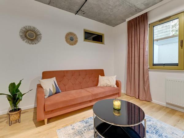 T8- Willa Tetmajera Gdynia : photo 3 de la chambre semi-basement quadruple room