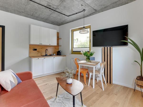 T8- Willa Tetmajera Gdynia : photo 3 de la chambre semi-basement quadruple room