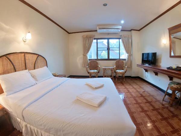 Roongruang Hotel : photo 3 de la chambre chambre double supérieure