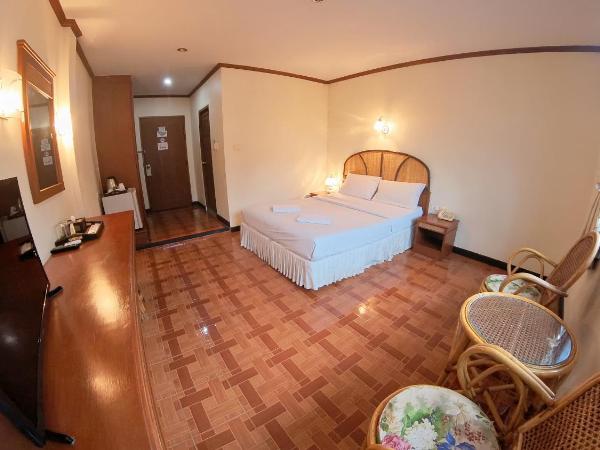 Roongruang Hotel : photo 2 de la chambre chambre double supérieure
