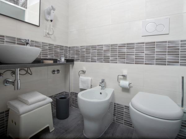 Hotel Assarotti : photo 2 de la chambre chambre double ou lits jumeaux supérieure