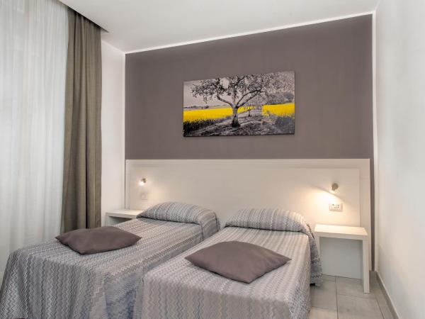Hotel Assarotti : photo 8 de la chambre chambre double ou lits jumeaux supérieure