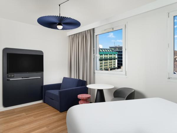 Ibis Budapest Centrum : photo 2 de la chambre chambre double avec canapé-lit