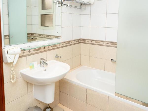 Al Raya Hotel Apartments : photo 2 de la chambre appartement 2 chambres