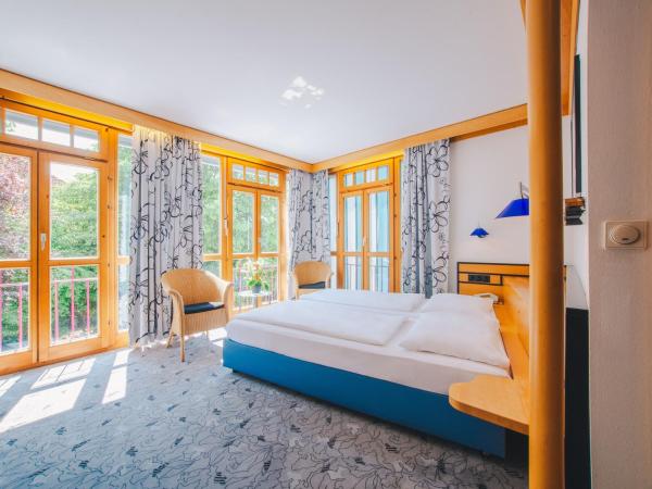 Villa Waldperlach by Blattl : photo 8 de la chambre chambre double - vue sur jardin