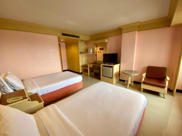 AA Hotel Pattaya : photo 4 de la chambre chambre lits jumeaux supérieure