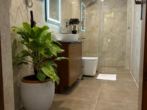 ROYAL ACE LUXUR : photo 9 de la chambre chambre deluxe double ou lits jumeaux