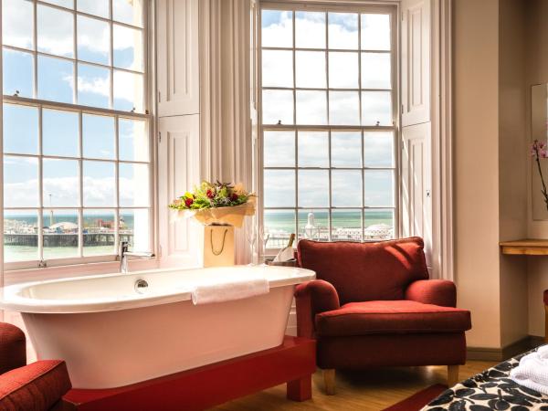 Drakes Hotel : photo 4 de la chambre chambre lit king-size - vue sur mer