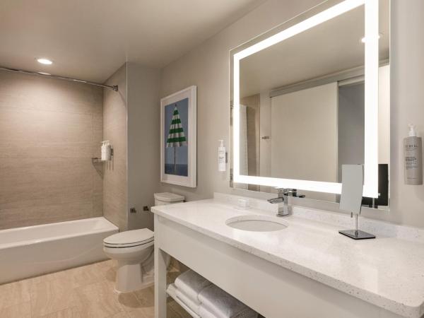 Embassy Suites By Hilton Panama City Beach Resort : photo 4 de la chambre suite 1 chambre avec 2 lits queen-size