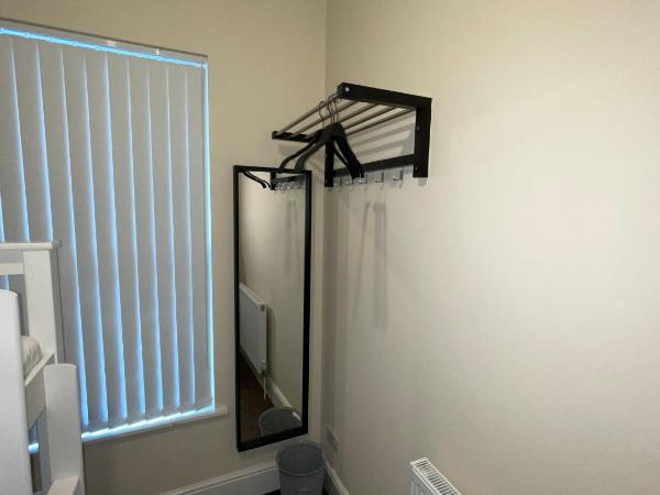 ANFIELD PLACE TO STAY : photo 4 de la chambre chambre lits jumeaux avec douche 