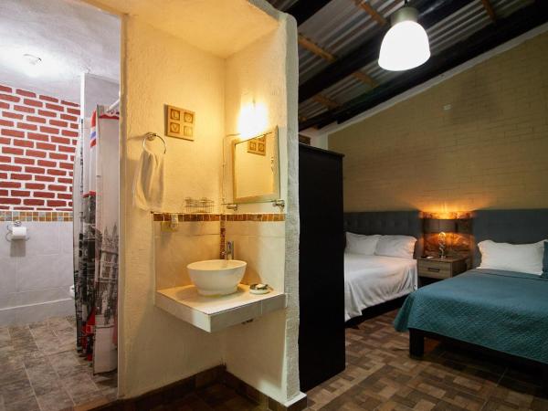 Hotel Casa Ceci Inn : photo 3 de la chambre studio lit queen-size de luxe