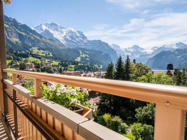 Hotel Jungfraublick : photo 3 de la chambre chambre double avec balcon - vue sur montagnes