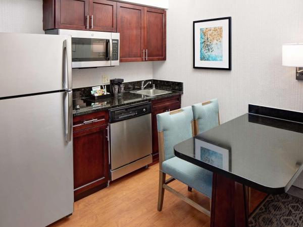 Homewood Suites by Hilton Dallas Market Center : photo 3 de la chambre suite 1 chambre lit king-size - non-fumeurs