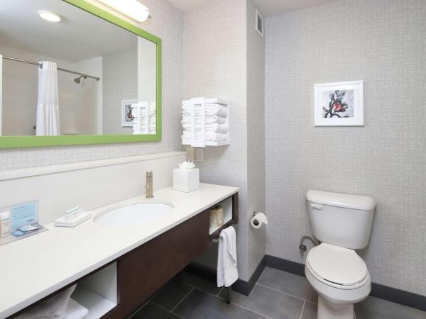 Hampton Inn & Suites Tucson East : photo 3 de la chambre king room with accessible tub - mobility and hearing access/non-smoking