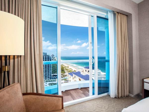 Conrad Fort Lauderdale Beach : photo 2 de la chambre suite 1 chambre avec vue partielle sur l'océan