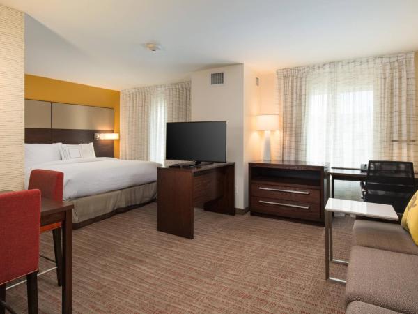 Residence Inn by Marriott Las Vegas Airport : photo 1 de la chambre studio lit king-size avec canapé-lit