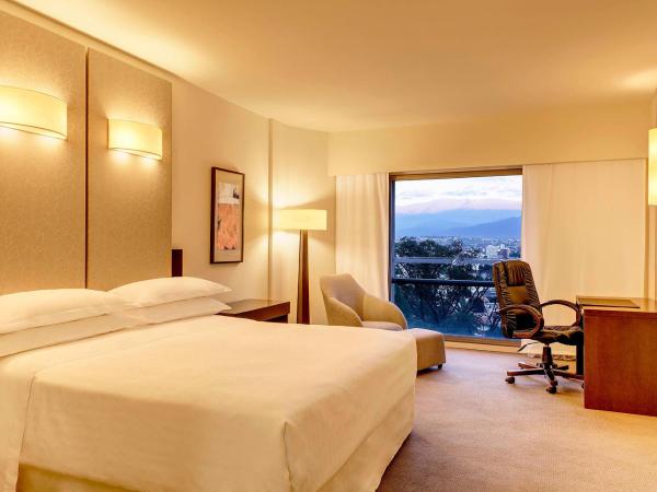 Sheraton Salta Hotel : photo 1 de la chambre club, club lounge access, guest room, 1 king, city view