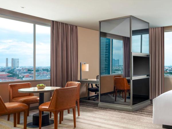 DoubleTree by Hilton Surabaya : photo 3 de la chambre chambre lit king-size deluxe