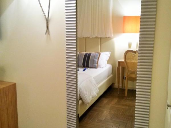 Erbavoglio Hotel : photo 9 de la chambre chambre simple avec balcon