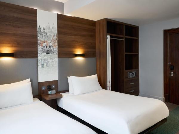 Aloft Liverpool : photo 4 de la chambre chambre lits jumeaux aloft avec 2 lits jumeaux/lits simples