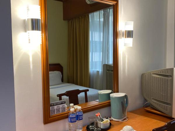 Hotel Sandakan : photo 8 de la chambre chambre lits jumeaux supérieure