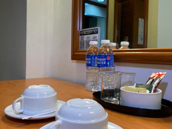 Hotel Sandakan : photo 2 de la chambre chambre deluxe double ou lits jumeaux