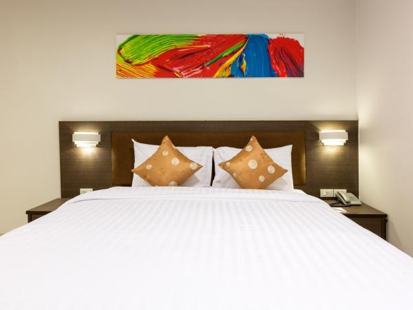 Riche Hua Hin Hotel - SHA Plus : photo 4 de la chambre chambre lit king-size supérieure