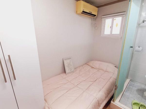 Haechi Stay GuestHouse - For foreigners only : photo 3 de la chambre chambre simple avec salle de bains privative