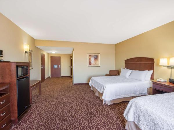 Hampton Inn & Suites Oklahoma City - South : photo 2 de la chambre chambre 2 lits queen-size - accessible aux personnes à mobilité réduite et adaptée aux personnes malentendantes - non-fumeurs