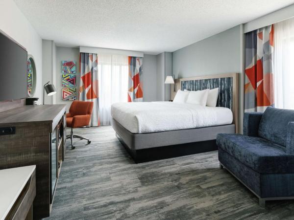 Hampton Inn & Suites Tampa Ybor City Downtown : photo 1 de la chambre chambre lit king-size - non-fumeurs