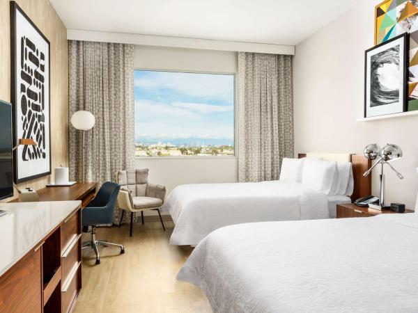 Hampton Inn & Suites Santa Monica : photo 3 de la chambre chambre 2 lits queen-size - non-fumeurs