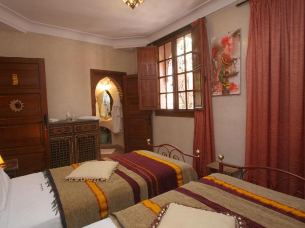 Riad Mazal : photo 5 de la chambre chambre lits jumeaux - soleil