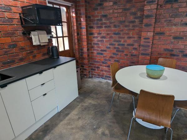 Chic One-Bedroom Studio in the Heart of Elsternwick : photo 6 de la chambre chambre lit queen-size deluxe