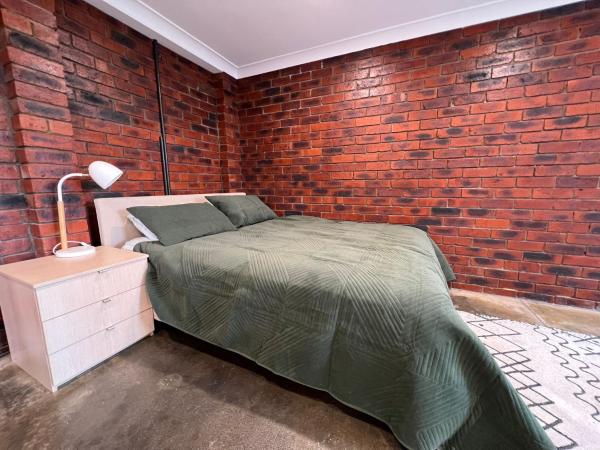 Chic One-Bedroom Studio in the Heart of Elsternwick : photo 8 de la chambre chambre lit queen-size deluxe