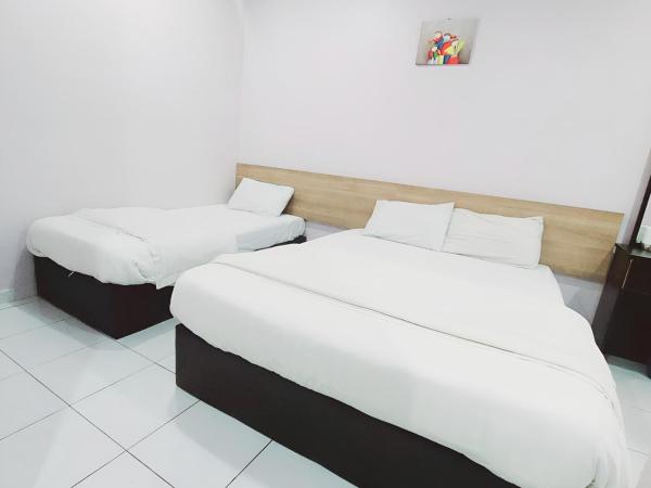 Hotel Lean Fatt : photo 1 de la chambre chambre triple