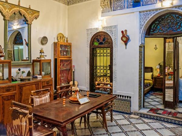Fes Antique Hostel : photo 6 de la chambre chambre simple deluxe avec balcon