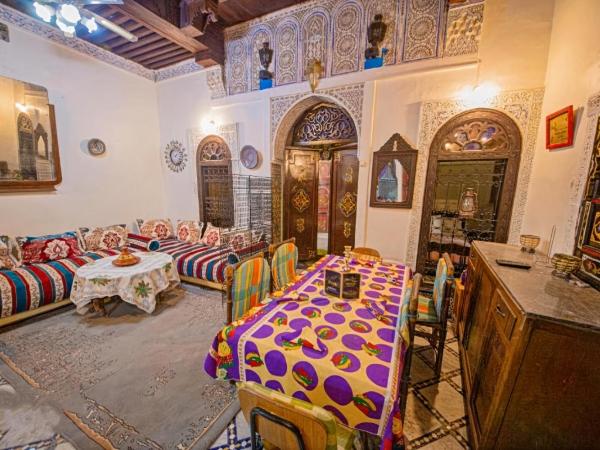 Fes Antique Hostel : photo 7 de la chambre chambre simple deluxe avec balcon
