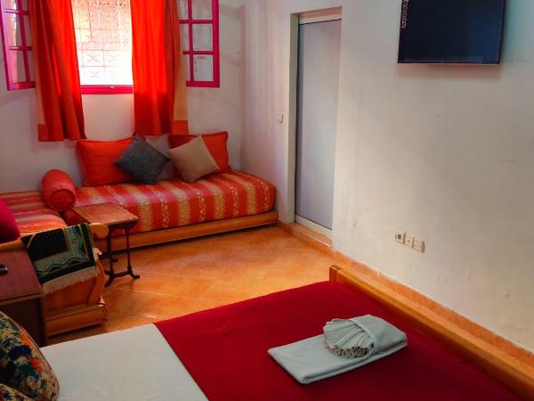 Dar Baddi : photo 5 de la chambre chambre familiale avec salle de bains privative