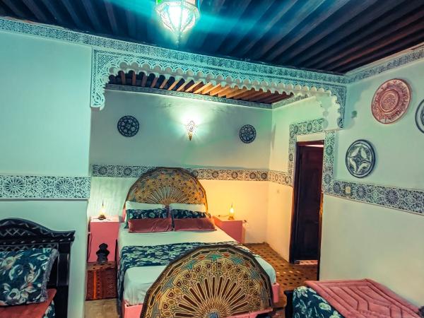 Ryad Zahrat Fes : photo 10 de la chambre chambre double avec salle de bains privative