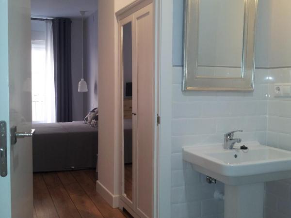 Hotel Smile & Co Hostal Boutique : photo 10 de la chambre chambre double