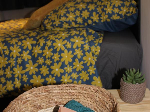 Les AGRIATES : photo 5 de la chambre chambre double deluxe avec douche