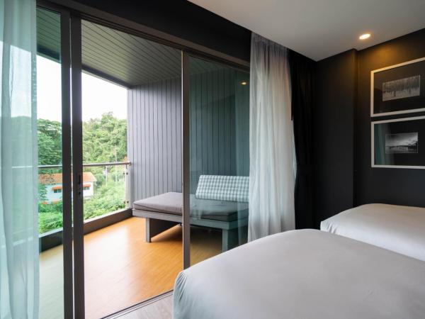 foto Hotel Phuket : photo 3 de la chambre hébergement lits jumeaux ozone hall avec balcon